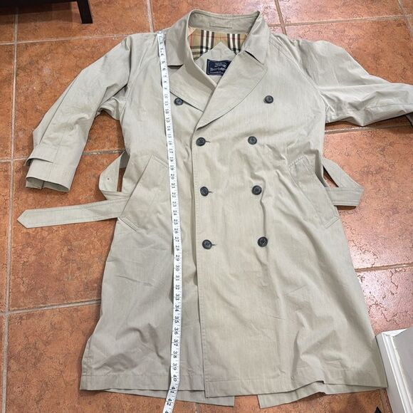 Burberry Tan Trench Coat - Picture 14 of 14